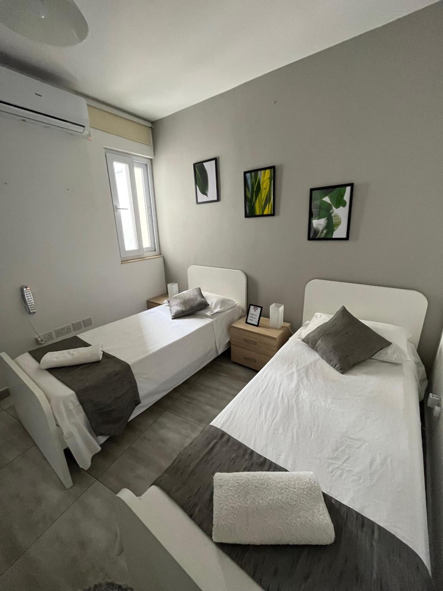 F3 Room 2, Private Room Two Single Beds Shared Bathroom Msida Zewnętrze zdjęcie